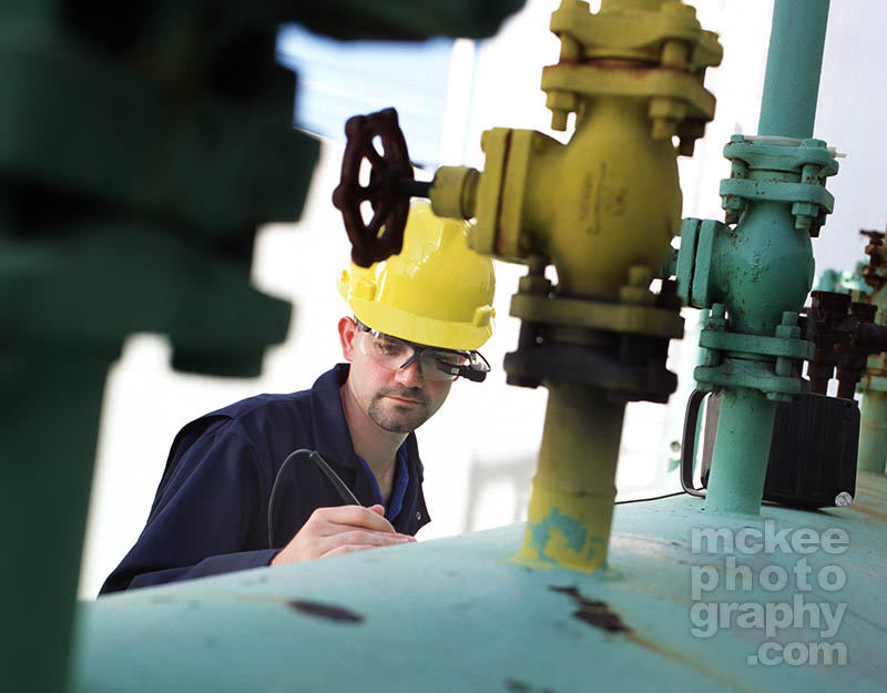 Micro Optical Visual Device testing for stress cracks in vessel