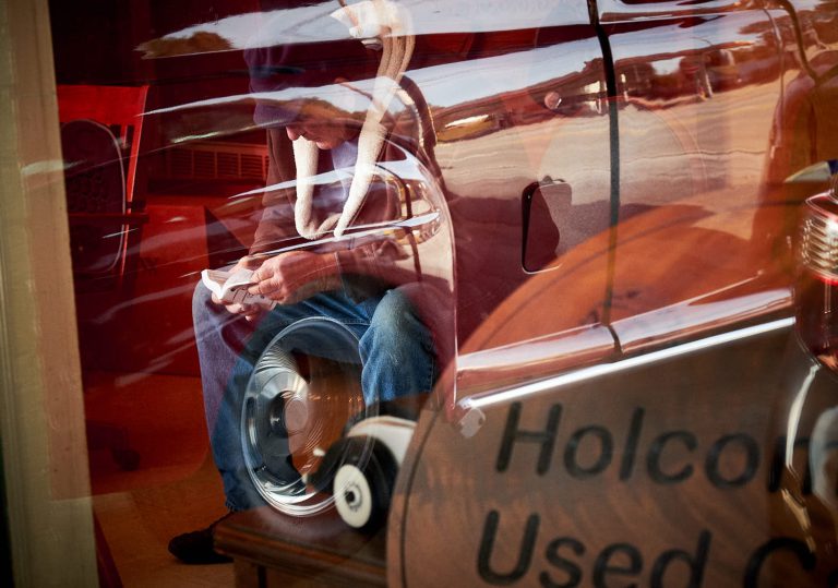 Holcomb's Used Cars,